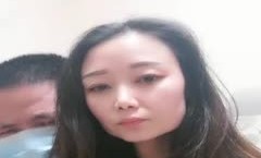 颜值不错苗条身shen材长腿少.妇3.P啪pa啪，沙发口口站立后入骑乘抽[chou]插非常诱人，很是诱惑喜欢不要错过