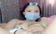 年龄不大萝luo莉妹mei子身shen材丰满自[zi]慰秀 床上用瓶子插.逼逼还挺嫩微毛 很是诱惑喜欢不要错过