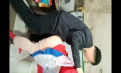 剧情演绎大哥不在家到嫂子家里玩一玩打扮妖艳的嫂子正在做饭直接挑逗啪pa啪啪厨房🔞操cao到卧室叫声给力1080P原版