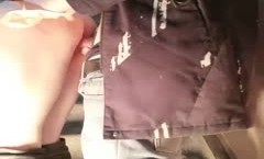 牛仔短裤少.妇和炮.友楼道激ji情啪pa啪撩起短裤抬腿侧入大力猛🔞操cao非常诱人很是诱惑喜欢不要错过